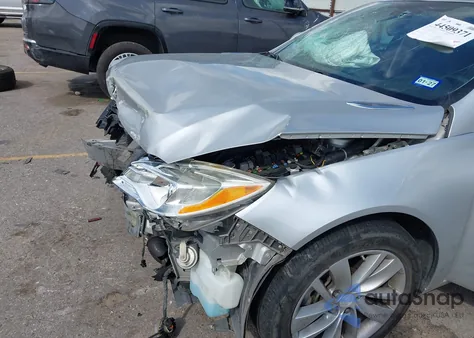 2015 Buick Regal Turbo z USA, uszkodzony, nr VIN 2G4GK5EX6F9153763